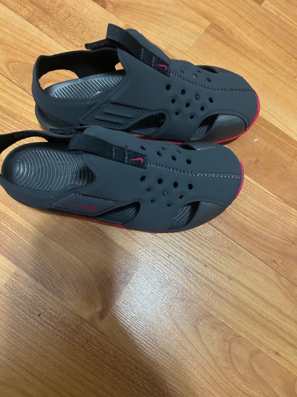 Kids Nike sandals